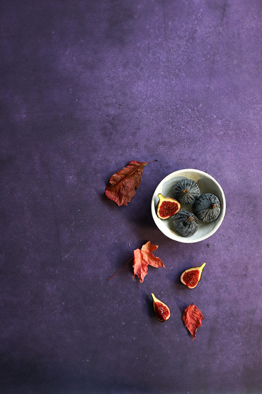 fond photo culinaire violet foncé pour photographie et studio photo