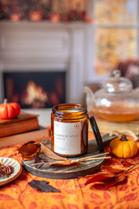 fond photo automne salon cosy cheminée citrouilles