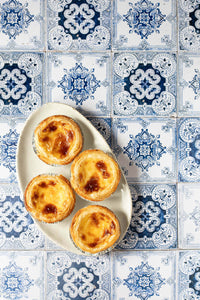 fond photo carrelage ancien bleu floral azulejos pour photographie de restaurant, artisanat, bijoux, ambiance soleil, mediterrannée, bio, plage, apéro tapas