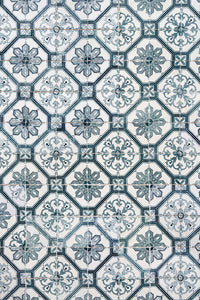 fond photo carrelage bleu clair azulejos pour photographie de restaurant, artisanat, bijoux, ambiance soleil, mediterrannée, bio, plage, apéro tapas