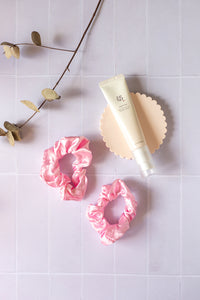 fond photo gris clair en carrelage pour photographie produit, cosmetique, zero dechet, couture, artisanat