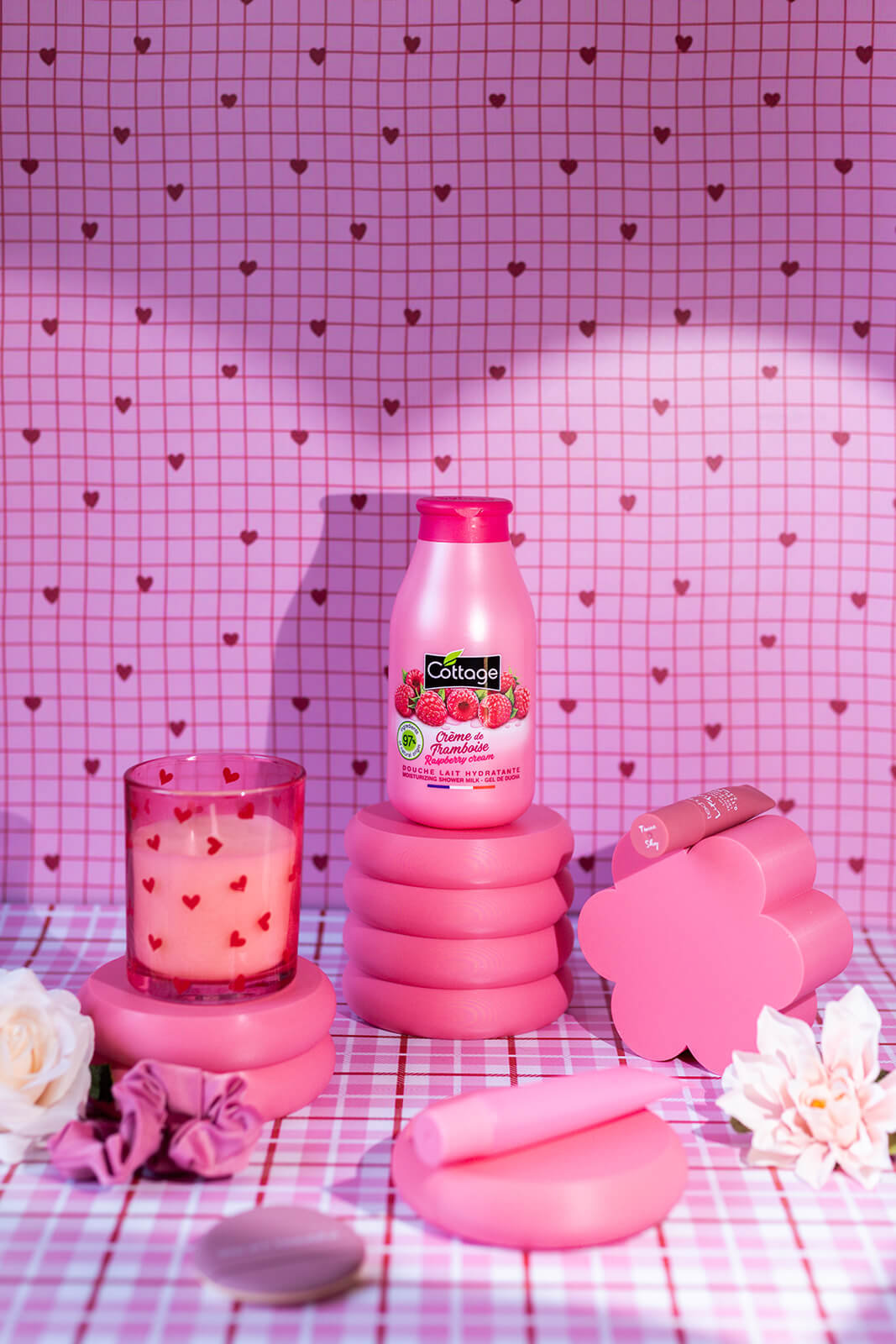 fond photo rose pour la saint valentin, photo produit, cosmetique, couture, artisanat, creatrices 