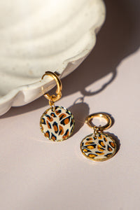 fond photo beige lin uni pour photo artisanat, bijoux, produits, bougies, fleurs, ceramique