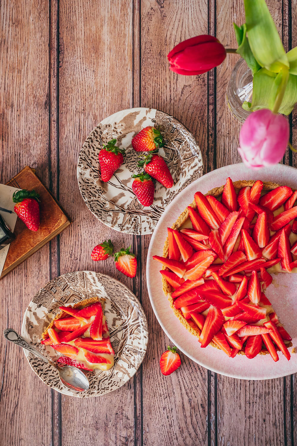 fond photo bois ancien chaud pour photographie culinaire, artisanat, ceramique, cosy  aquarelle