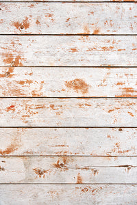 fond photo blanc en bois usé avec des traces orange pour l'automne en photographie culinaire ou studio photo