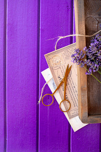 fond photo violet en bois provencal pour photographie culinaire ou photo produit. fond en vinyle imprimé en france