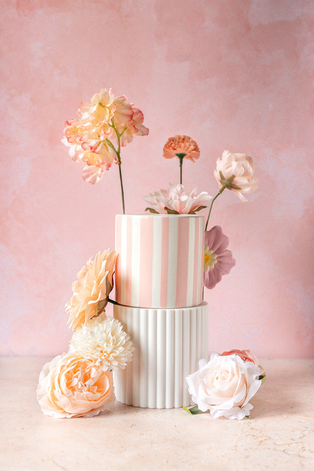 fond photo rose pale pour photographie artisanat, fleurs, printemps, bougies. 