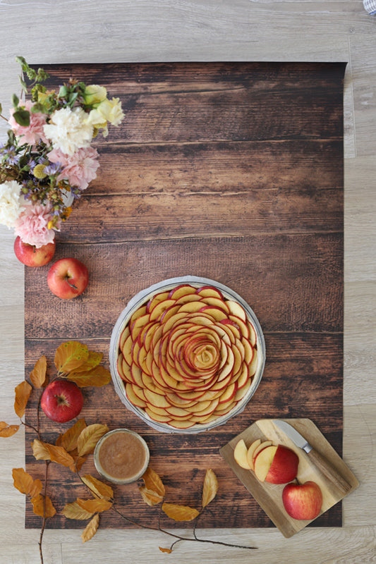 fond photo bois automne, couleur chaude, texturé pour photo culinaire et produit. bois vintage et rustique