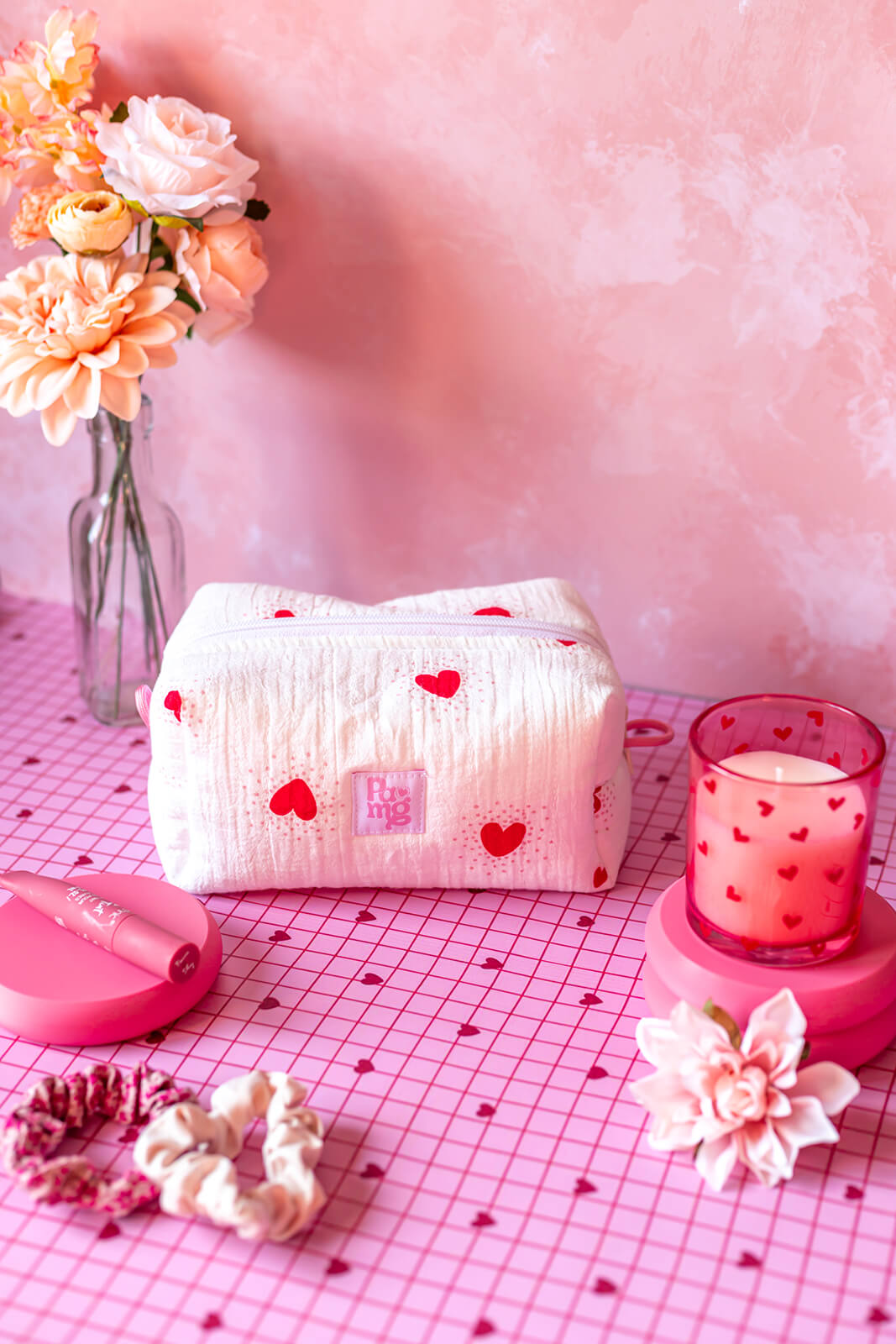 fond photo rose pale pour photographie artisanat, fleurs, printemps, bougies. 